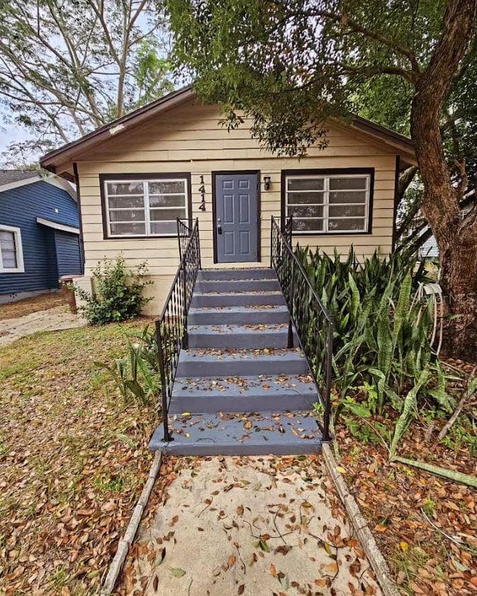 1414 JOHNS AVENUE — photo 1 of 19
