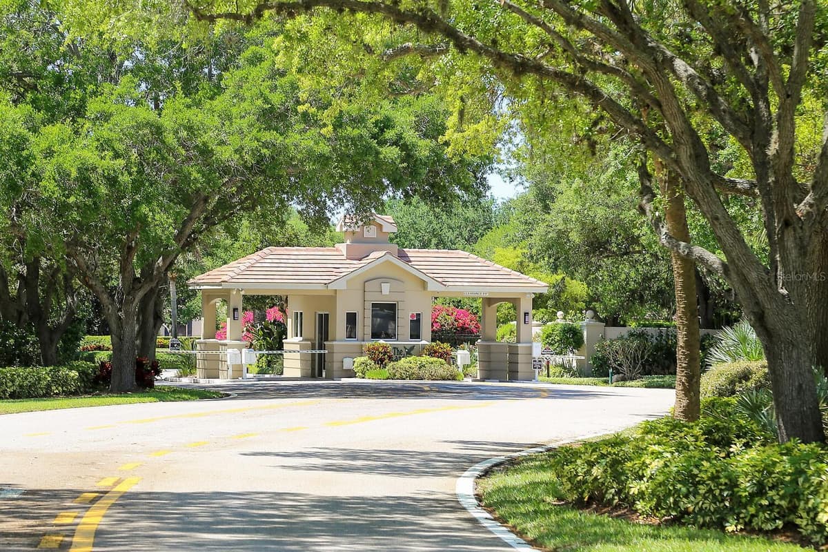 1654 STARLING DRIVE — photo 43 of 54