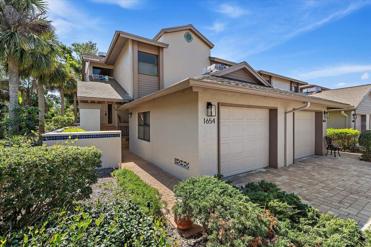 1654 STARLING DRIVE — photo 36 of 54