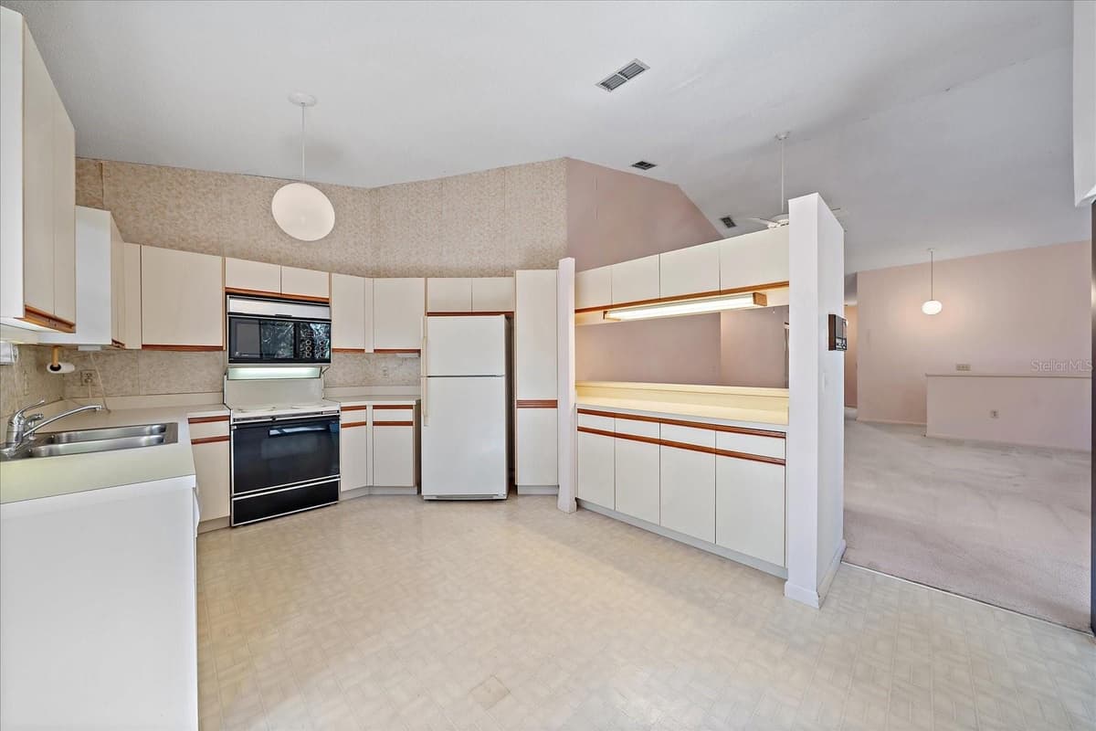 1654 STARLING DRIVE — photo 18 of 54