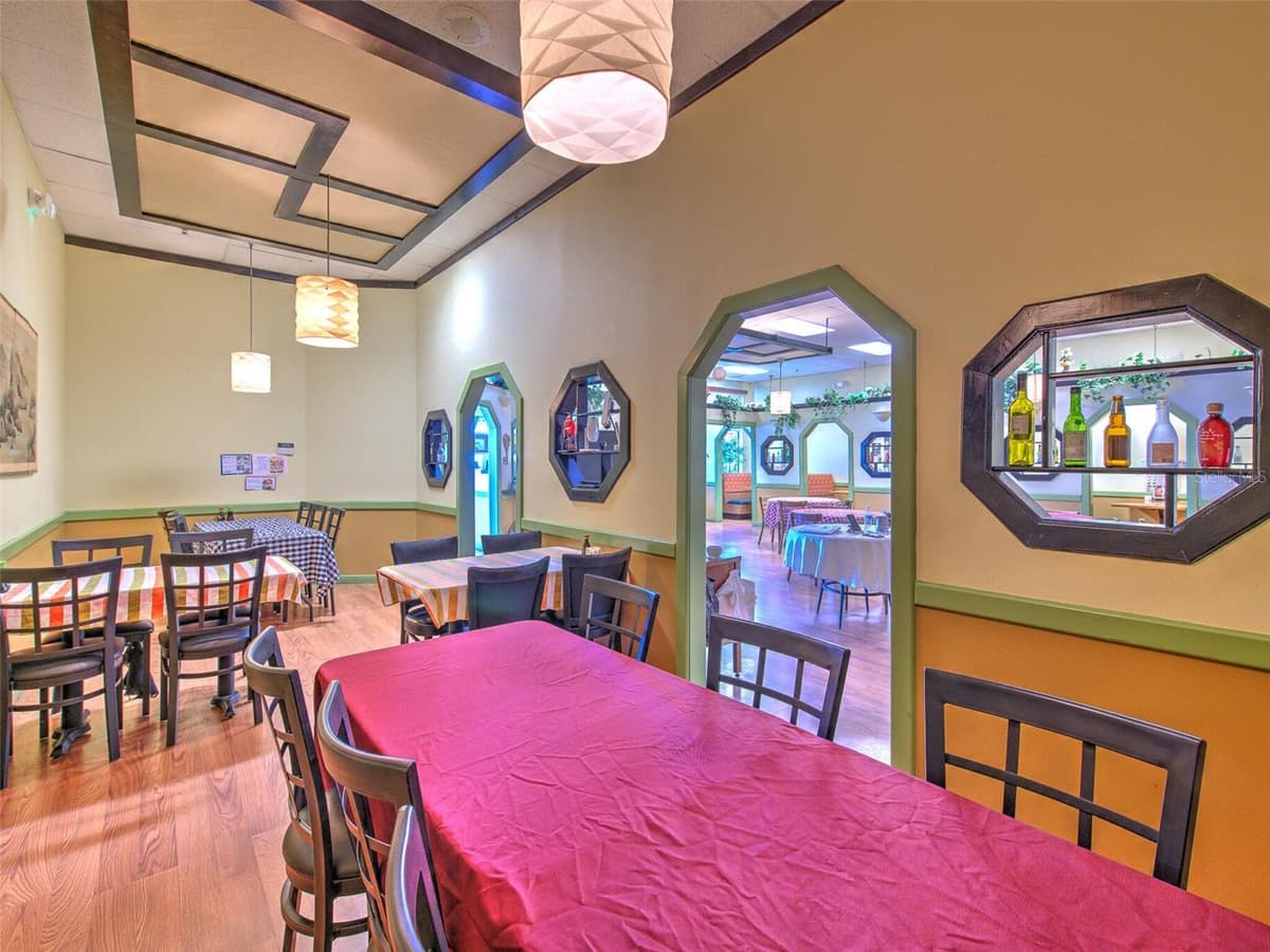 2215 COLLIER PARKWAY — photo 14 of 36