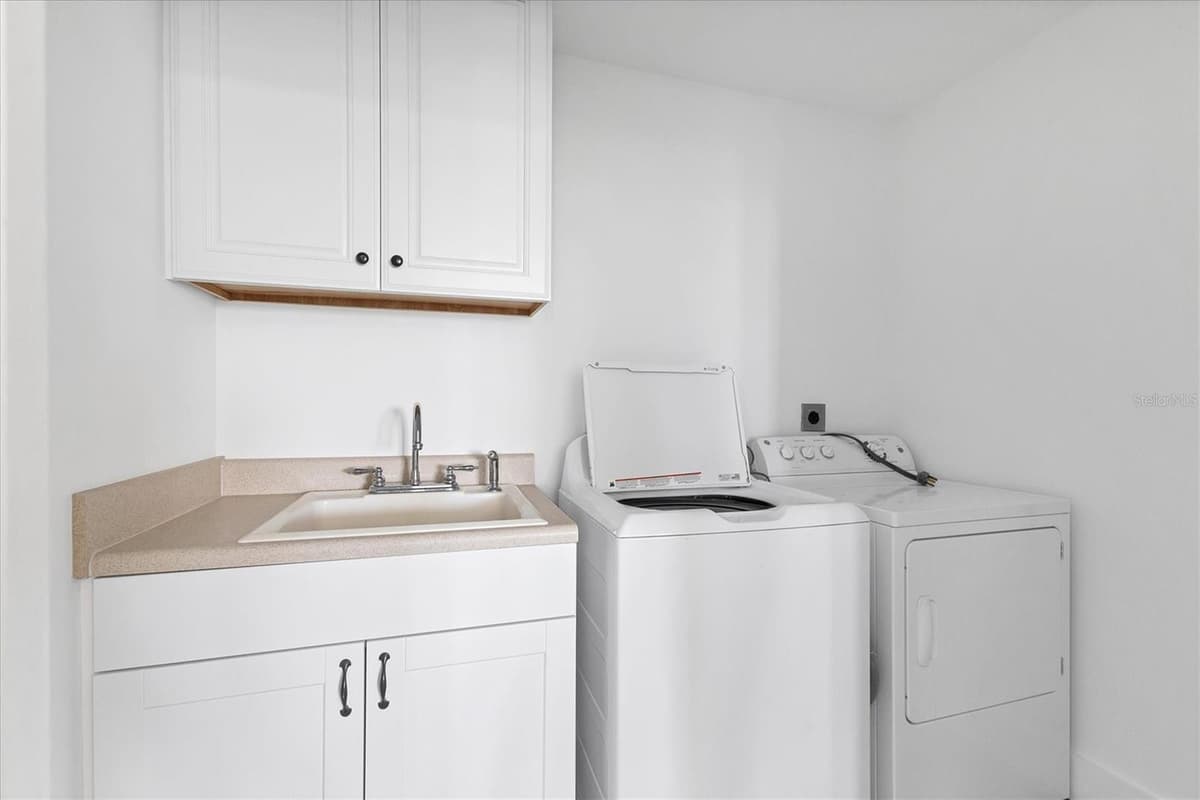 342 GREEN DOLPHIN DRIVE — photo 36 of 54