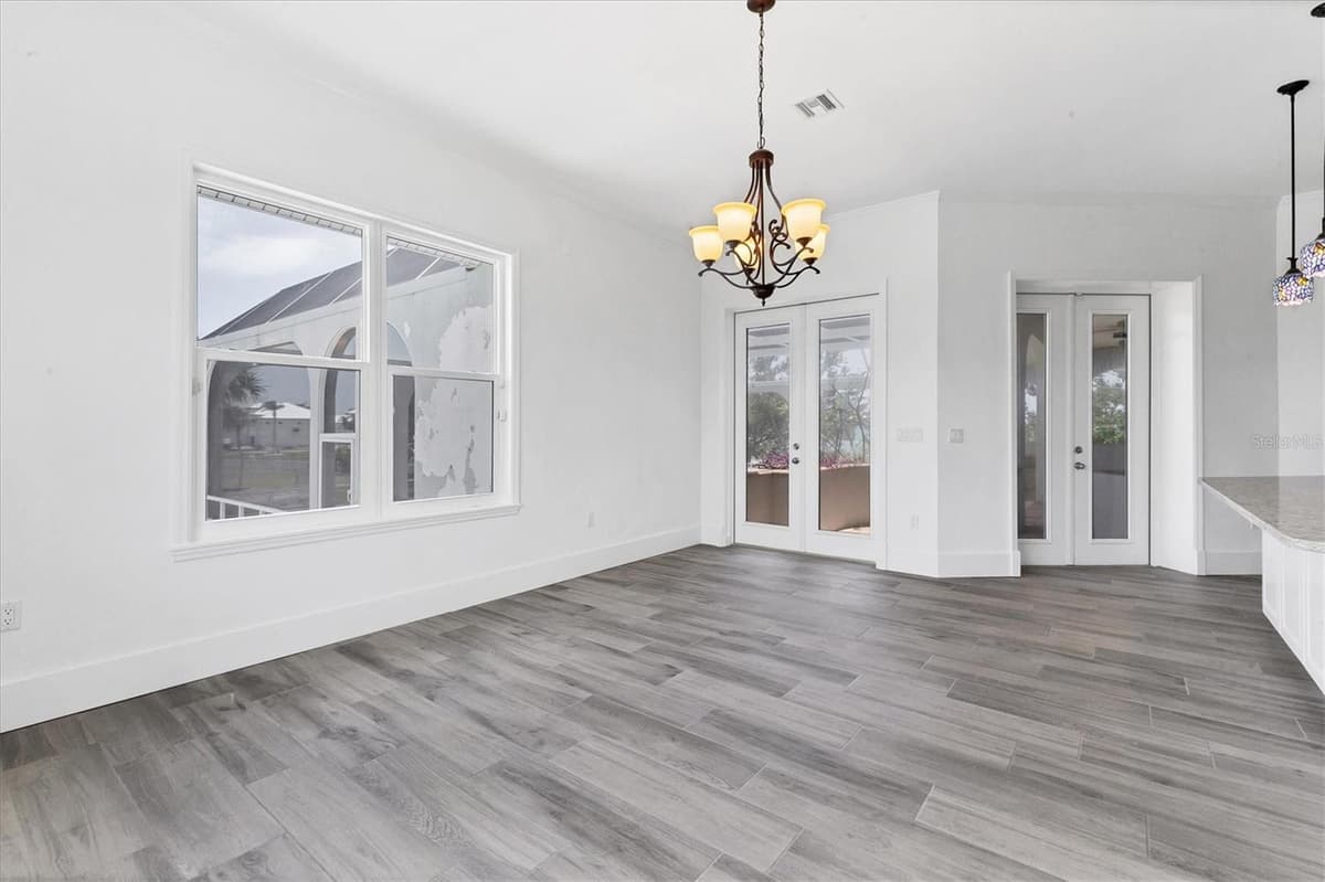 342 GREEN DOLPHIN DRIVE — photo 21 of 54