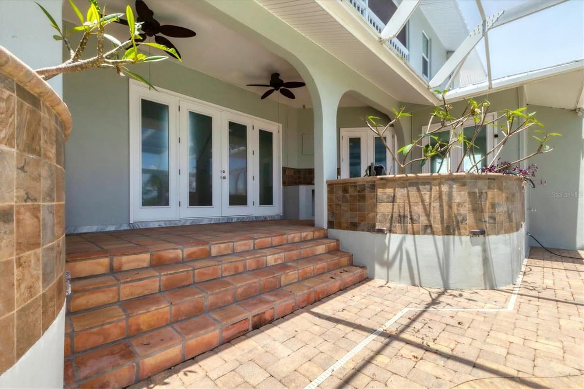 342 GREEN DOLPHIN DRIVE — photo 19 of 54