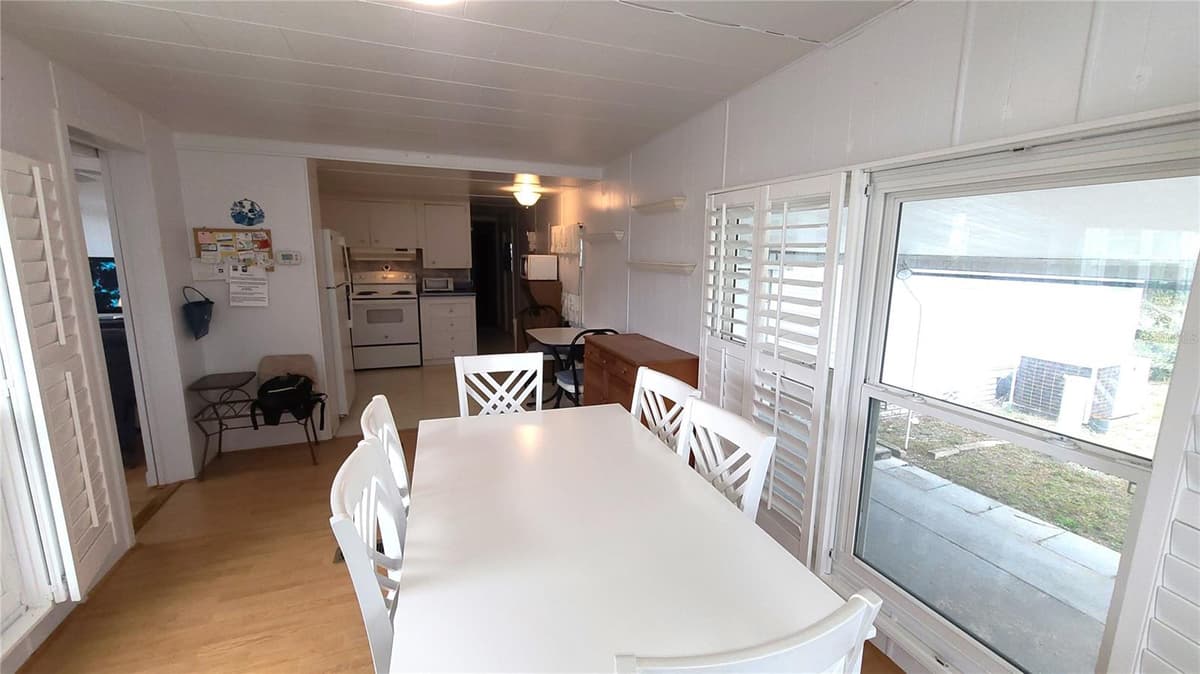 4851 GANDY BOULEVARD — photo 4 of 66