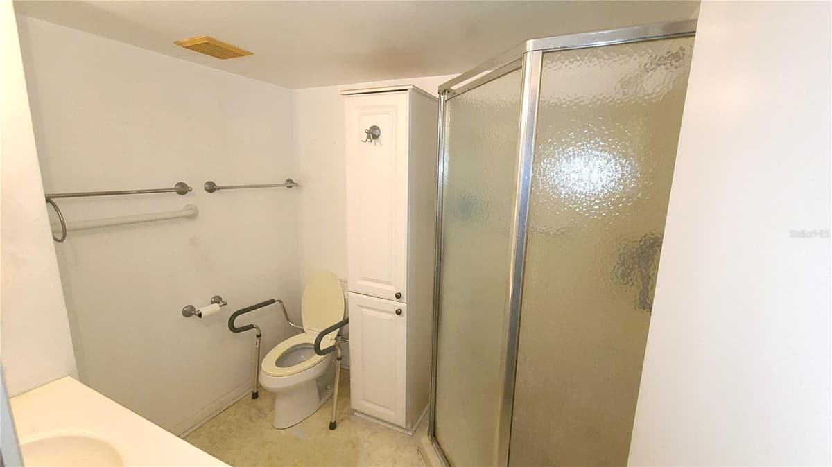 4851 GANDY BOULEVARD — photo 19 of 66