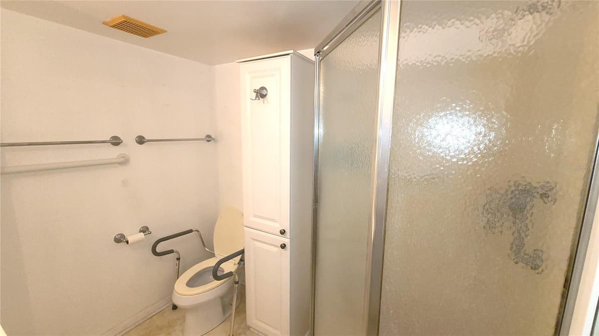 4851 GANDY BOULEVARD — photo 20 of 66