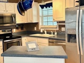 4300 RIVERSIDE DRIVE — photo 16 of 38