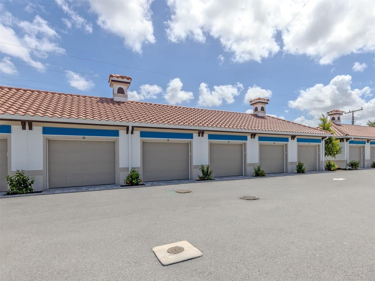 787 S. TAMIAMI TRAIL — photo 5 of 27