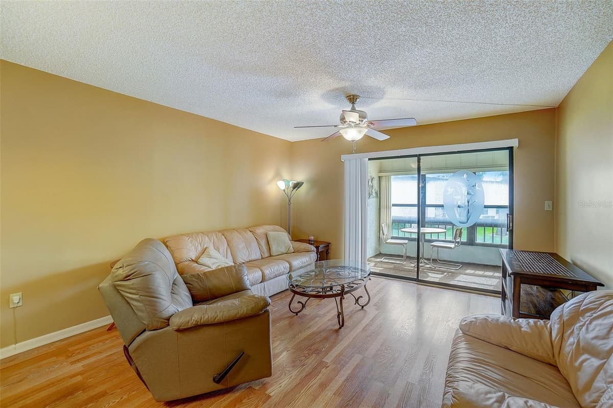 2400 WINDING CREEK BOULEVARD — photo 7 of 43