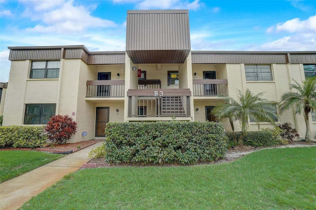 2400 WINDING CREEK BOULEVARD — photo 1 of 43