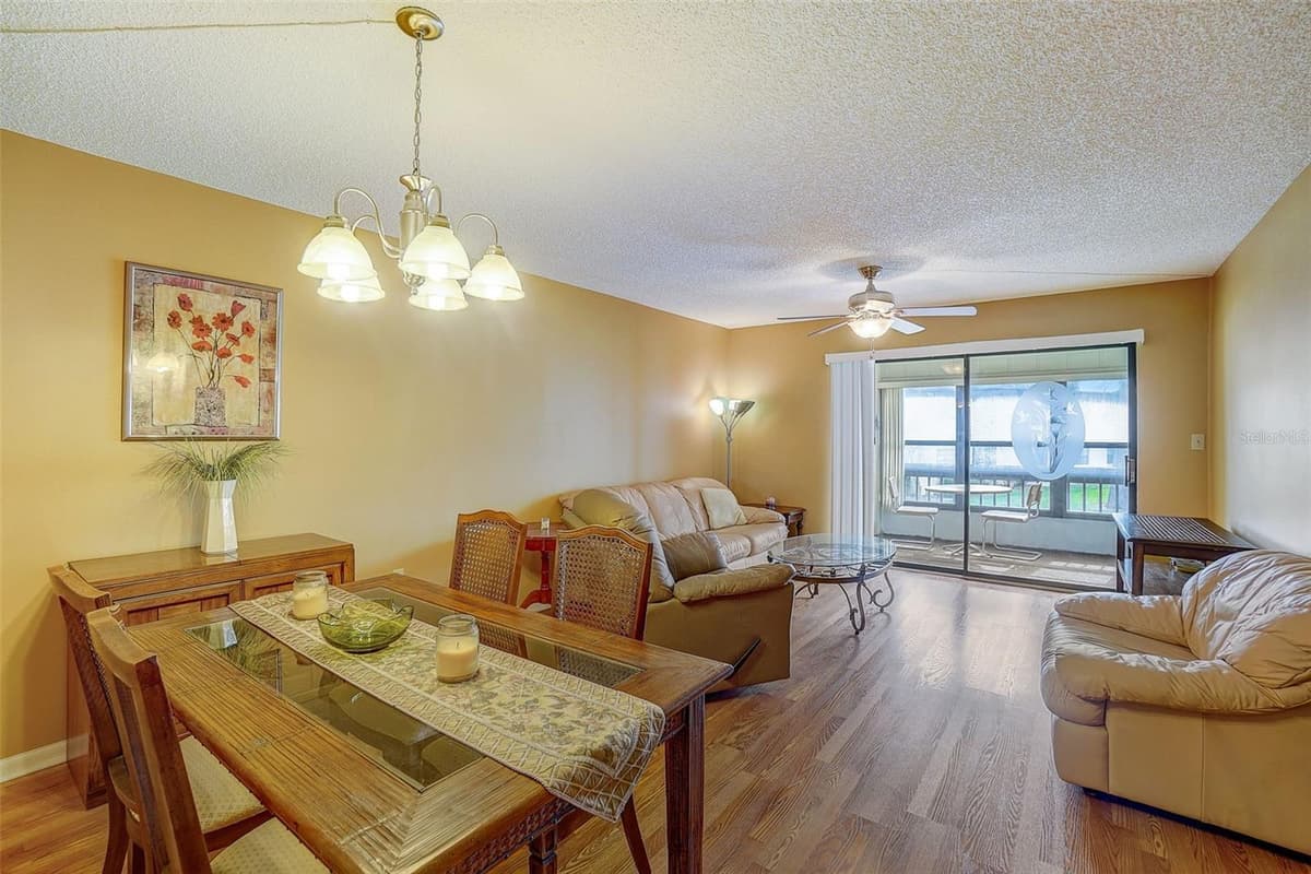 2400 WINDING CREEK BOULEVARD — photo 11 of 43