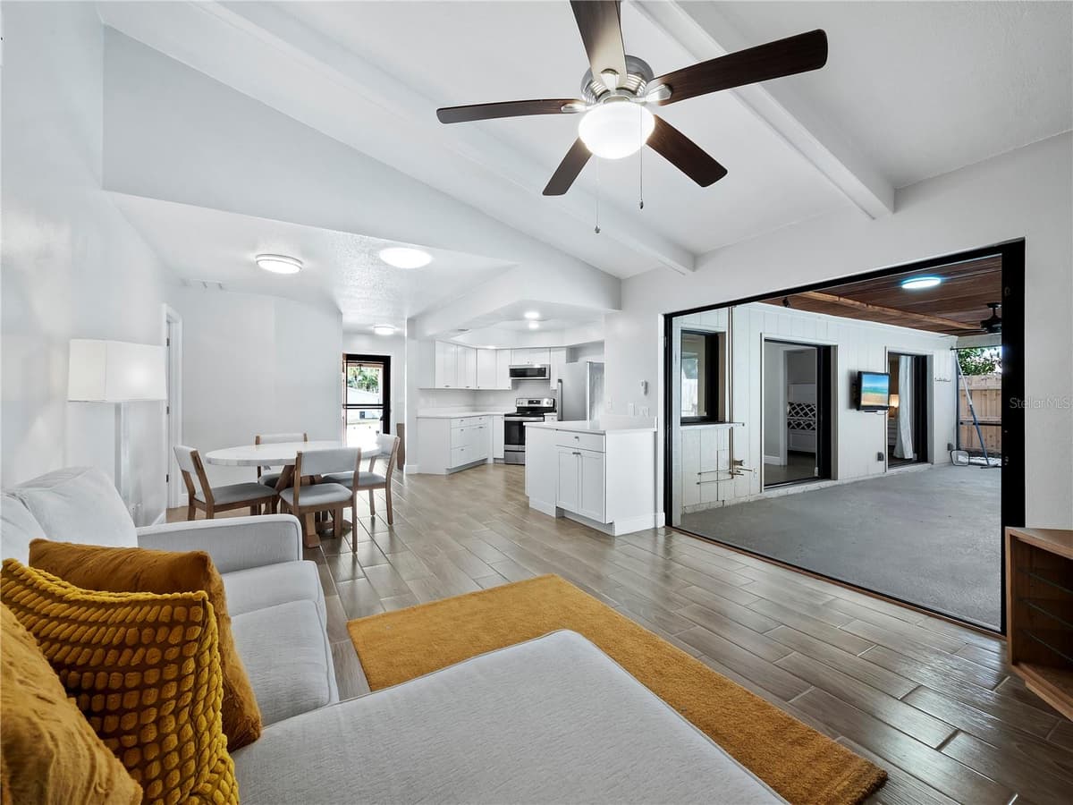 516 CASAS BONITAS WAY — photo 9 of 25