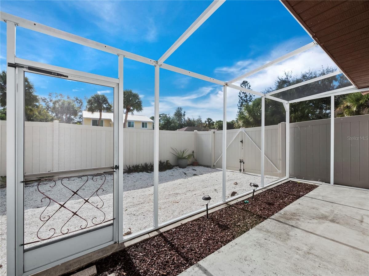 516 CASAS BONITAS WAY — photo 23 of 25
