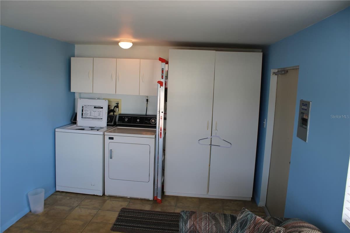 5143 NORTHSHORE DRIVE — photo 25 of 51