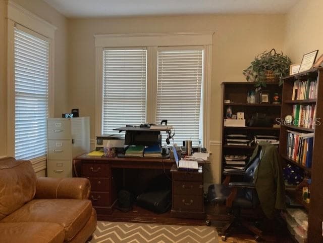 806 DE LEON STREET — photo 2 of 19