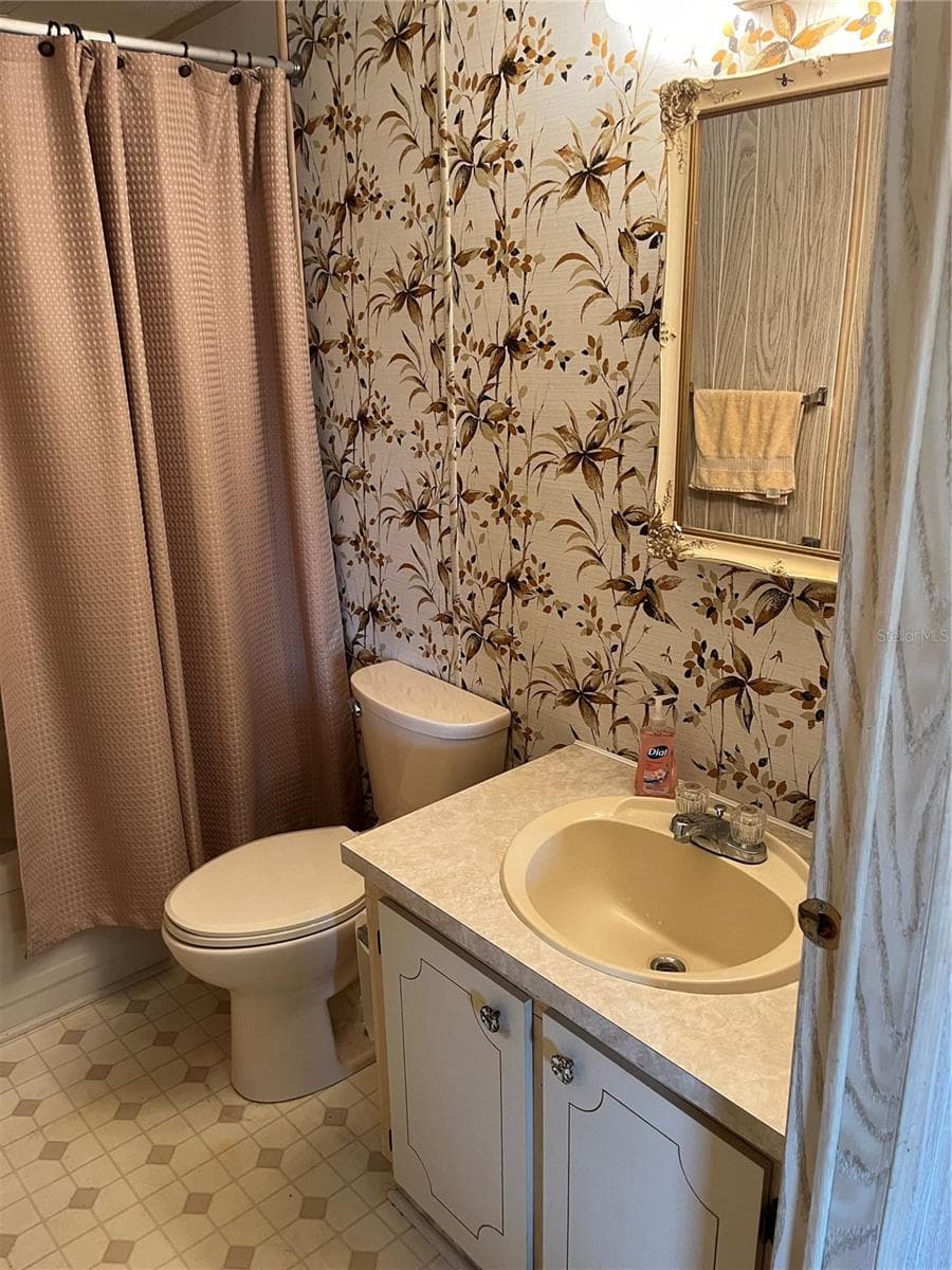 626 CERVINA DRIVE — photo 35 of 43