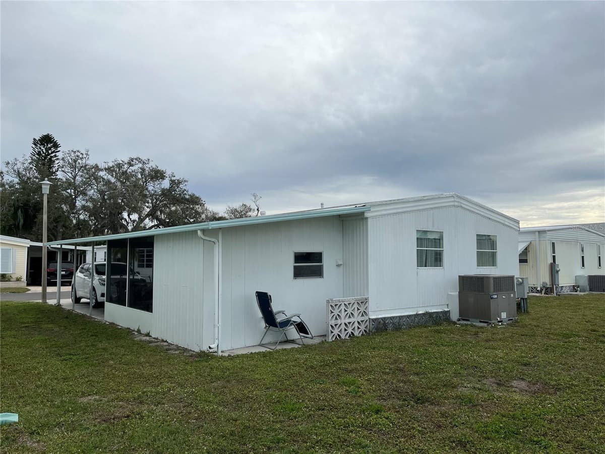 626 CERVINA DRIVE — photo 5 of 43