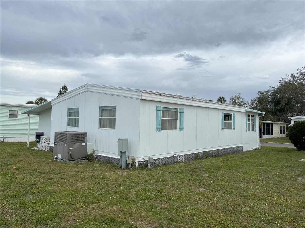 626 CERVINA DRIVE — photo 4 of 43