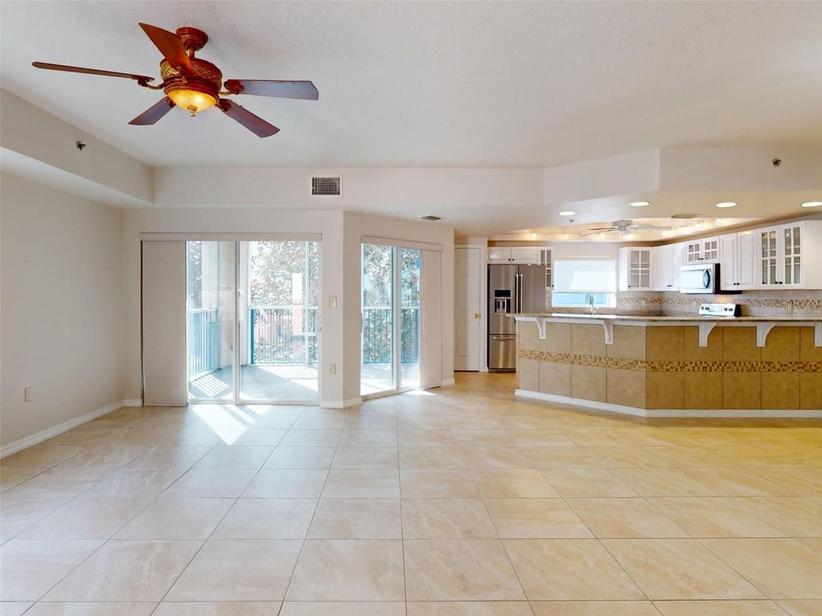 5300 ATLANTIC AVENUE — photo 4 of 50