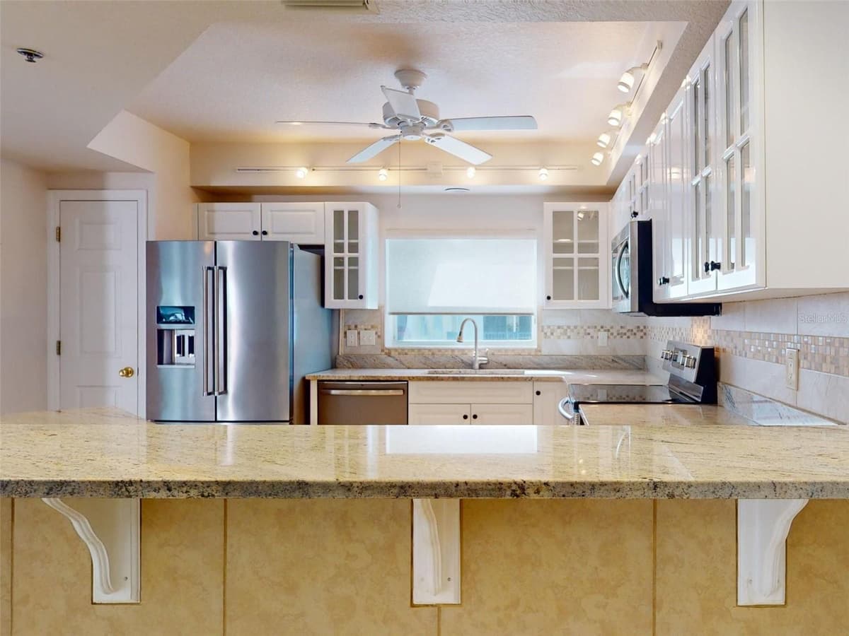 5300 ATLANTIC AVENUE — photo 19 of 50