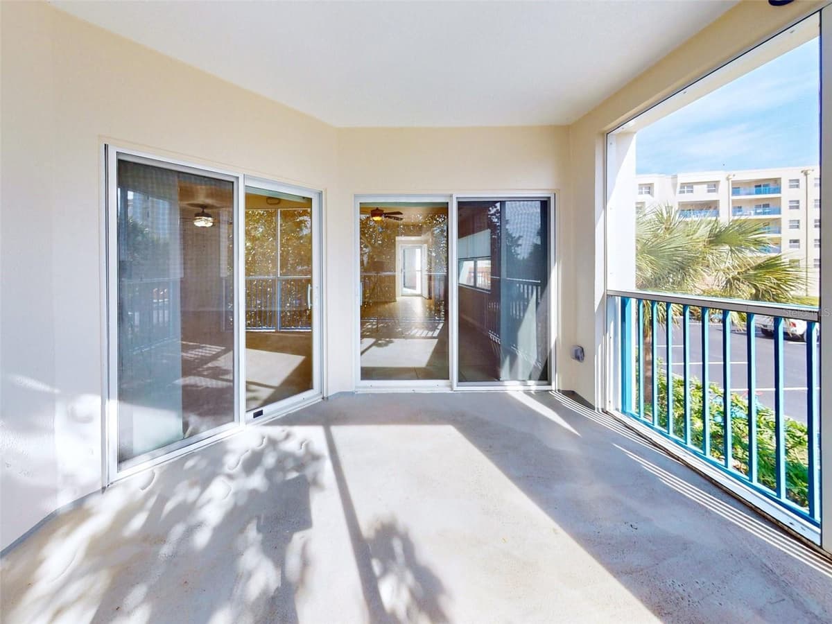 5300 ATLANTIC AVENUE — photo 11 of 50