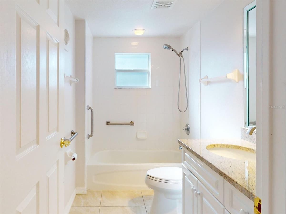 5300 ATLANTIC AVENUE — photo 26 of 50