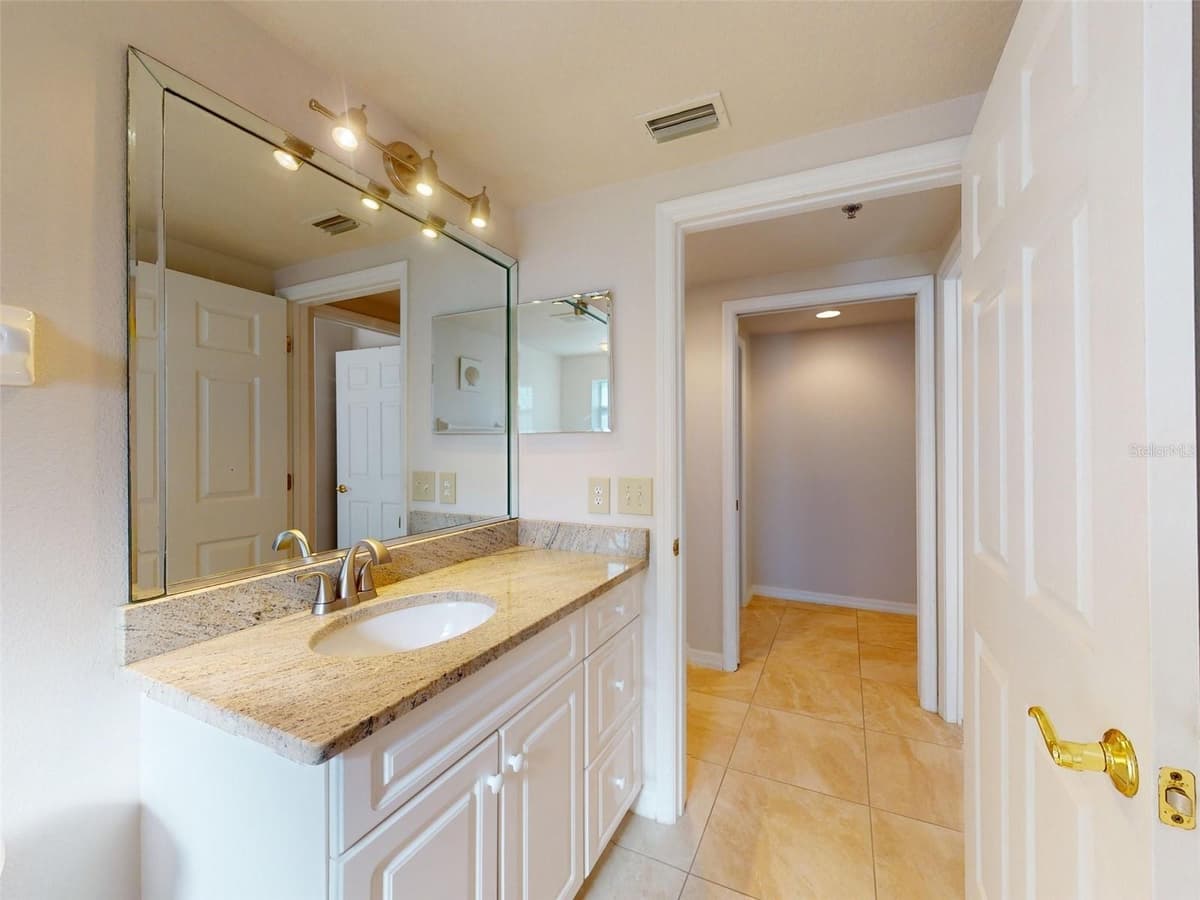 5300 ATLANTIC AVENUE — photo 29 of 50
