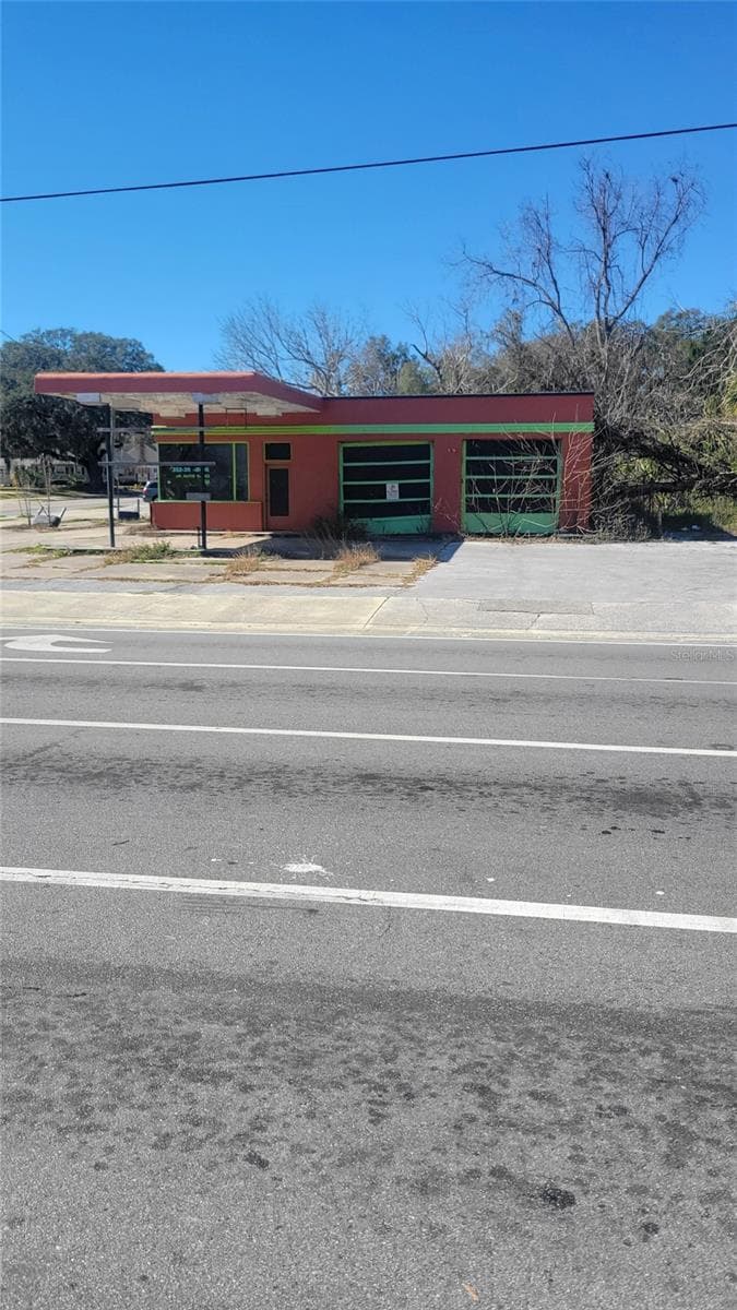 10 250TH STREET — photo 1 of 5