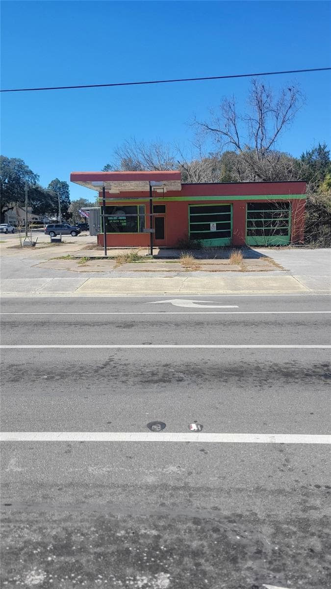 10 250TH STREET — photo 2 of 5