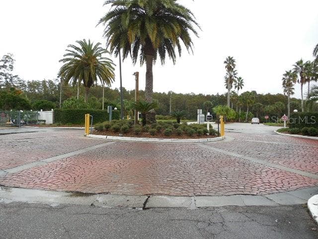 2540 WOODGATE BOULEVARD — photo 34 of 38