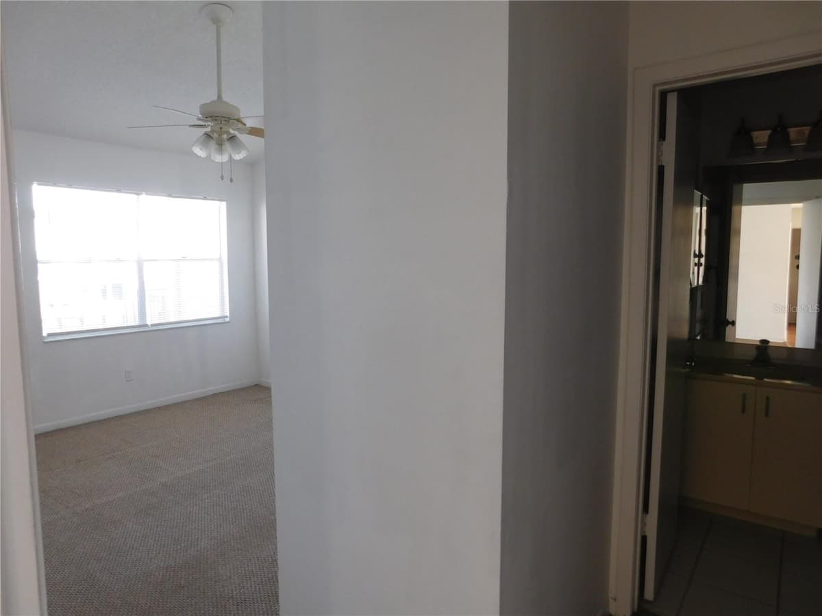 2540 WOODGATE BOULEVARD — photo 20 of 38