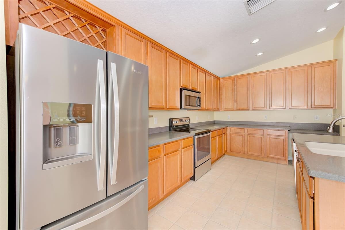 422 DOWN PINE DRIVE — photo 16 of 40