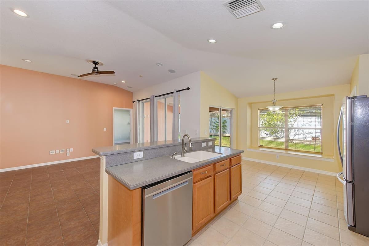 422 DOWN PINE DRIVE — photo 15 of 40