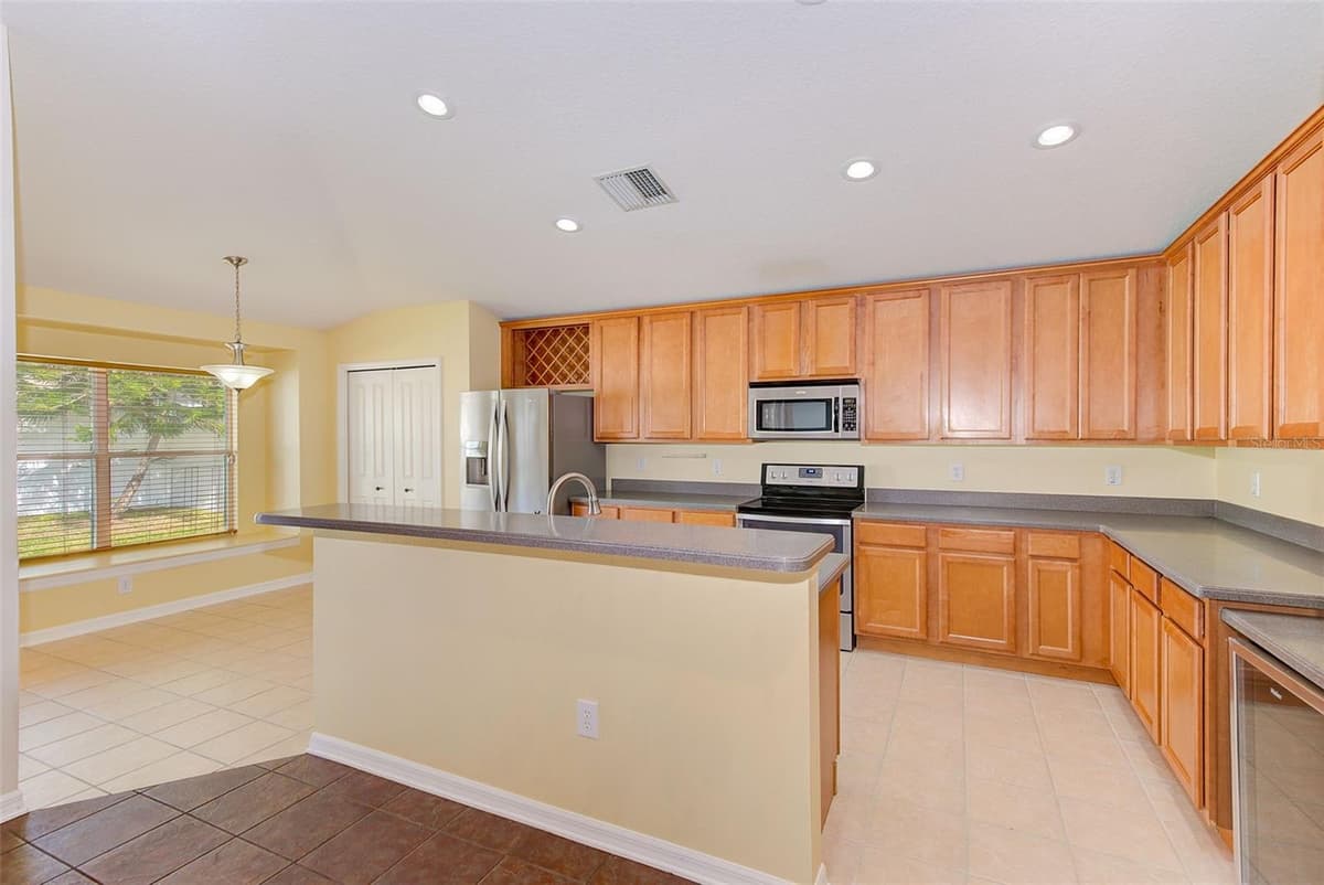 422 DOWN PINE DRIVE — photo 13 of 40