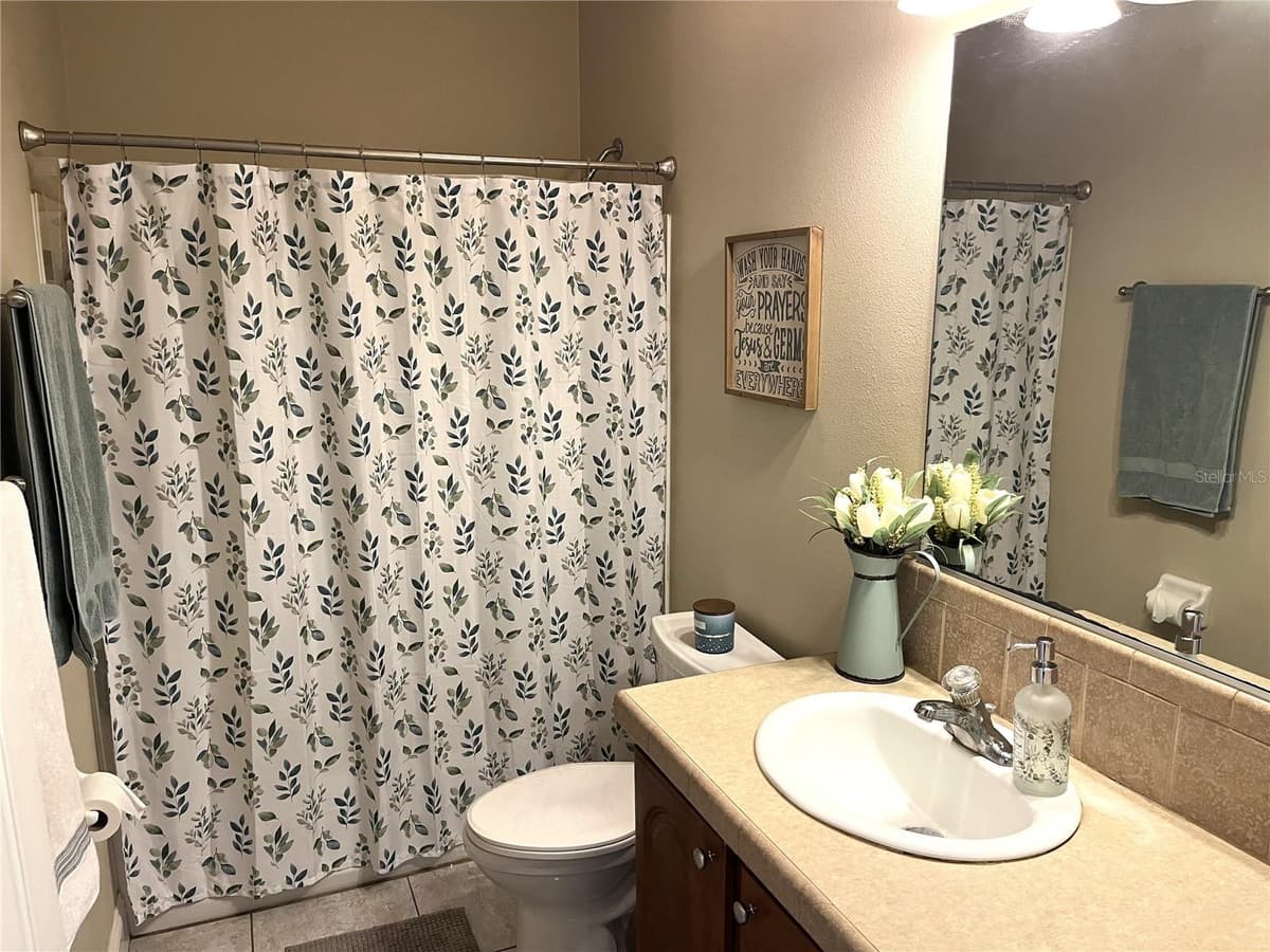 8529 KENTON ROAD — photo 15 of 51
