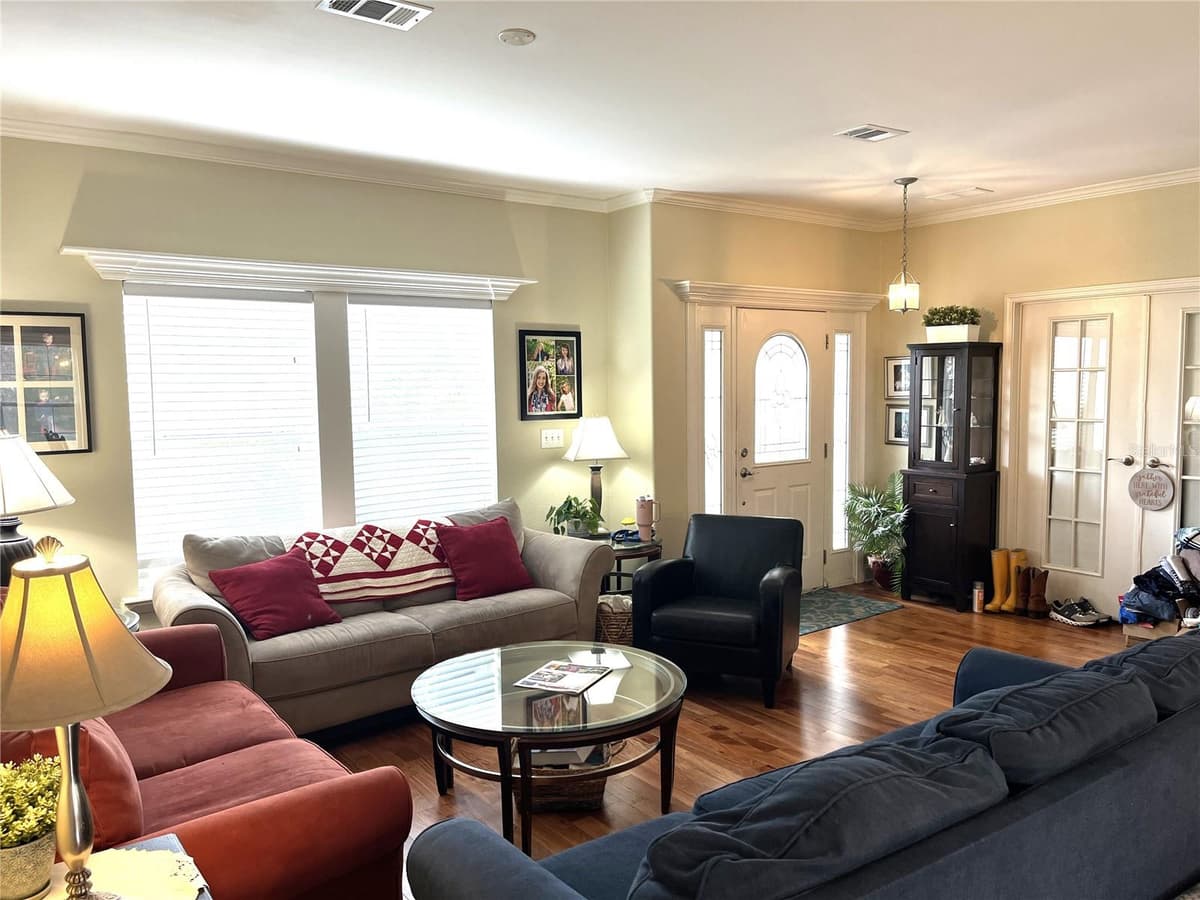 8529 KENTON ROAD — photo 12 of 51