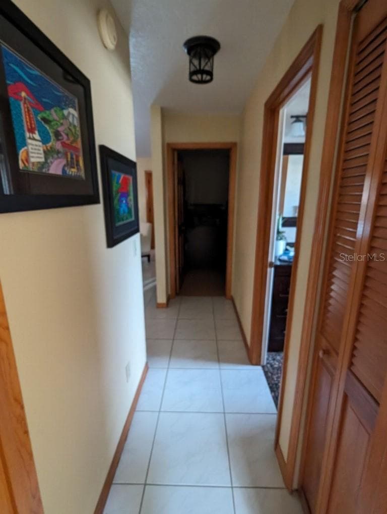 72 SPRING LAKE DRIVE — photo 15 of 20