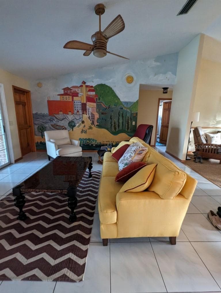 72 SPRING LAKE DRIVE — photo 17 of 20