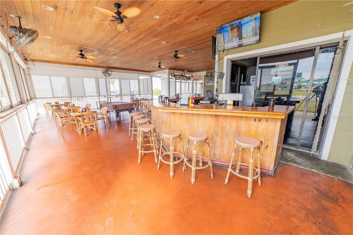 4825 U S 441 HIGHWAY — photo 7 of 28