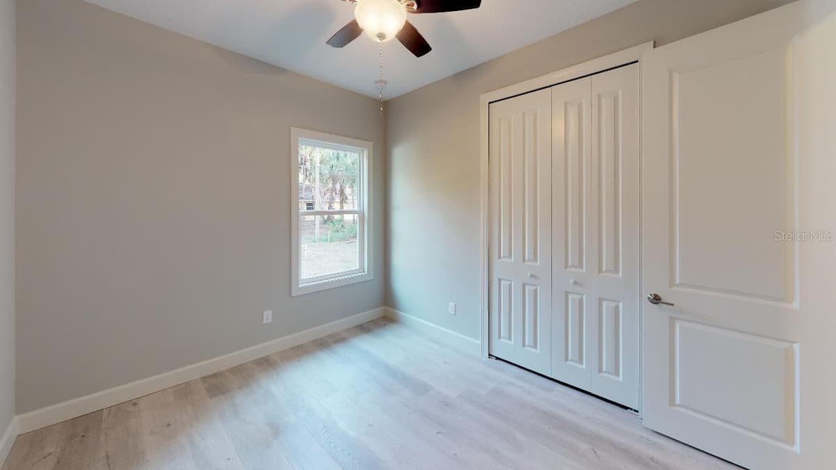 5221 SAN MATEO DRIVE — photo 5 of 12