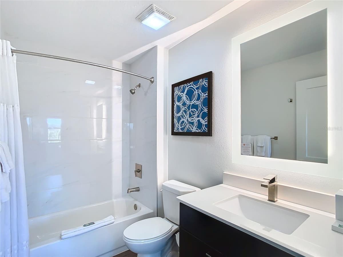 14501 GROVE RESORT AVENUE — photo 42 of 65
