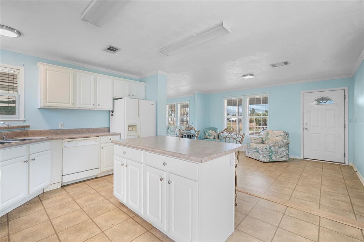 3004 BAMBOO COURT — photo 15 of 45