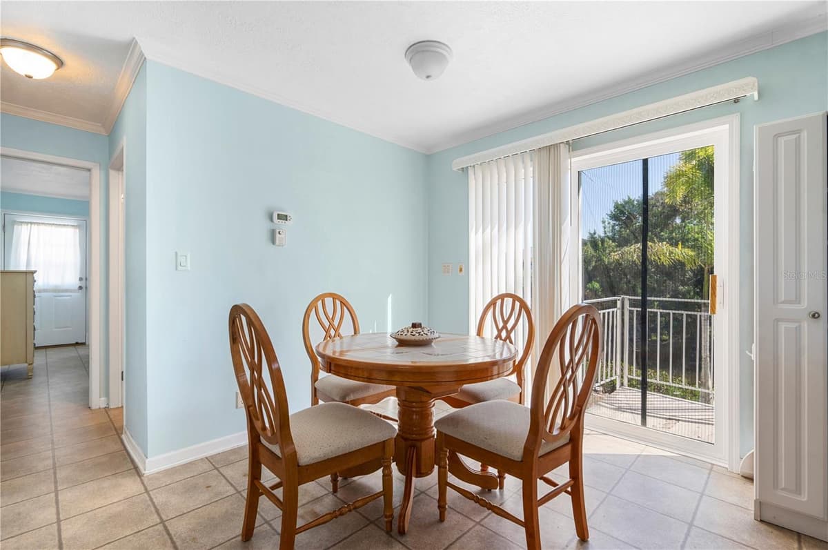 3004 BAMBOO COURT — photo 12 of 45