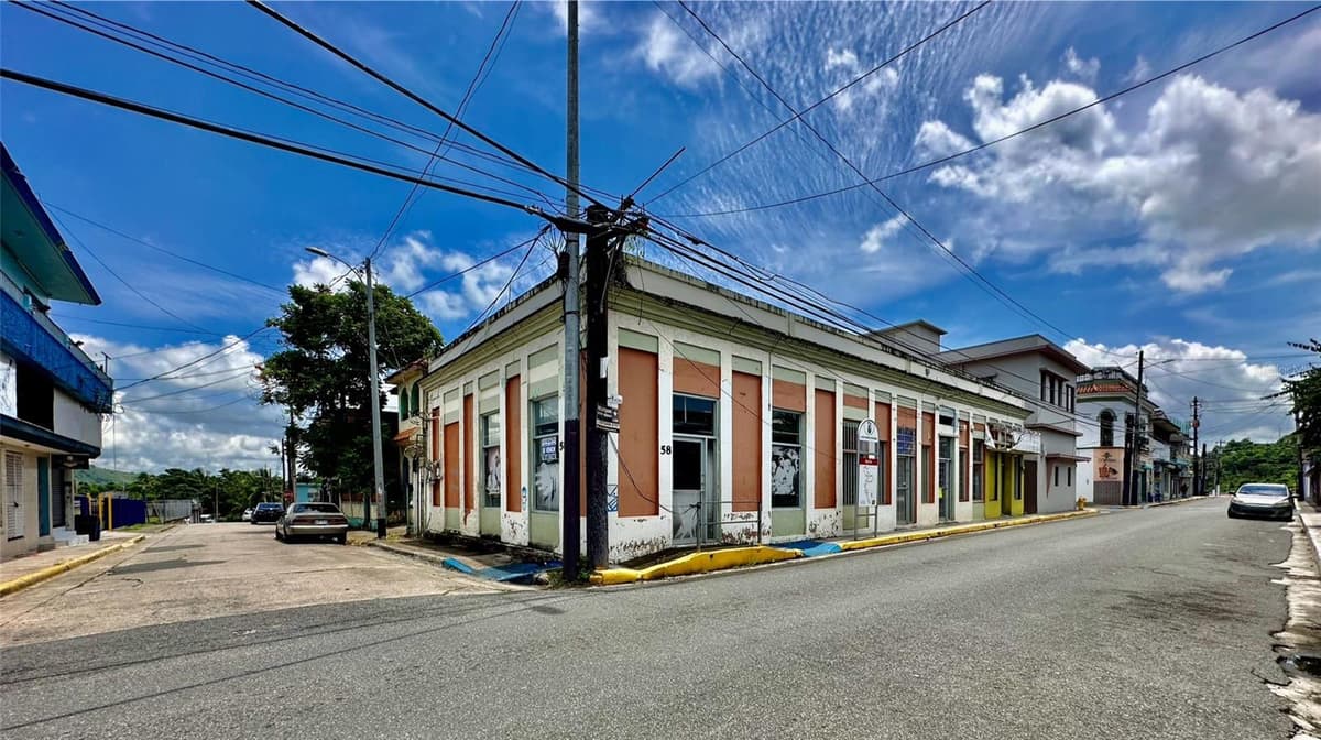 58 MUÑOZ RIVERA ESQ CORCHADO — photo 1 of 8