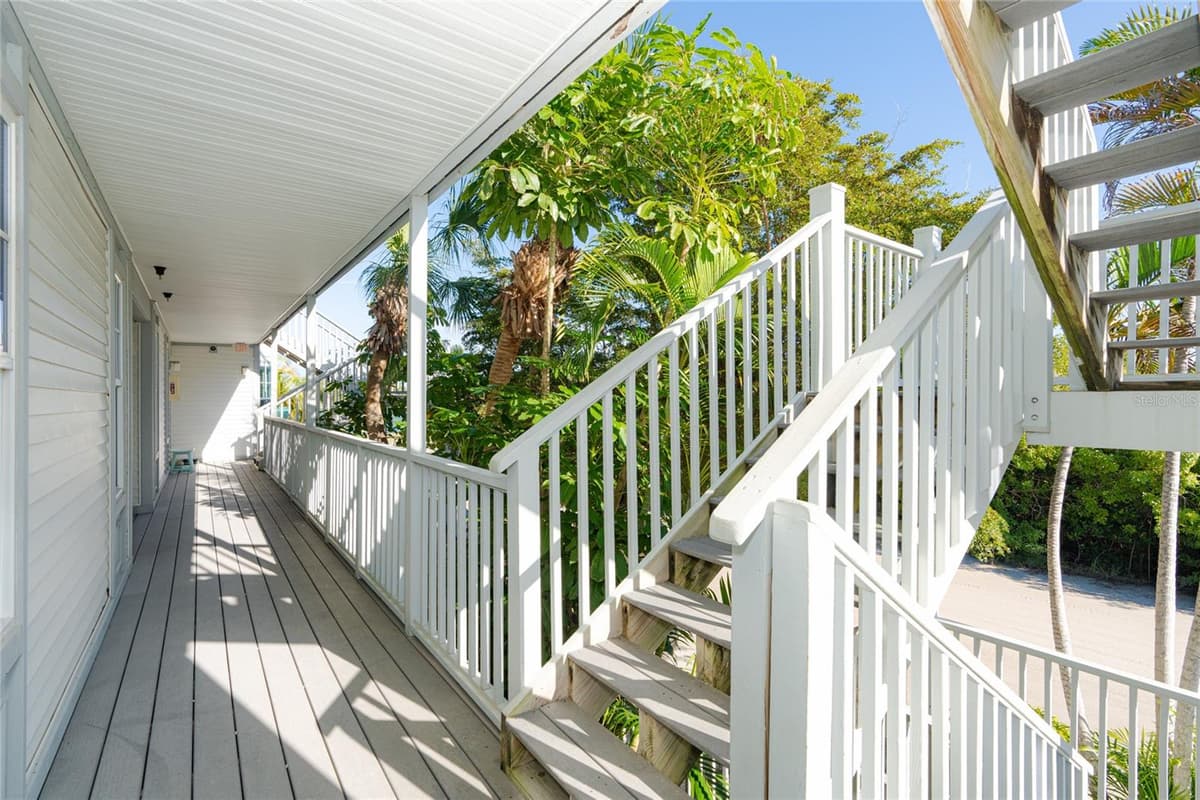 7450 PALM ISLAND DRIVE — photo 4 of 30
