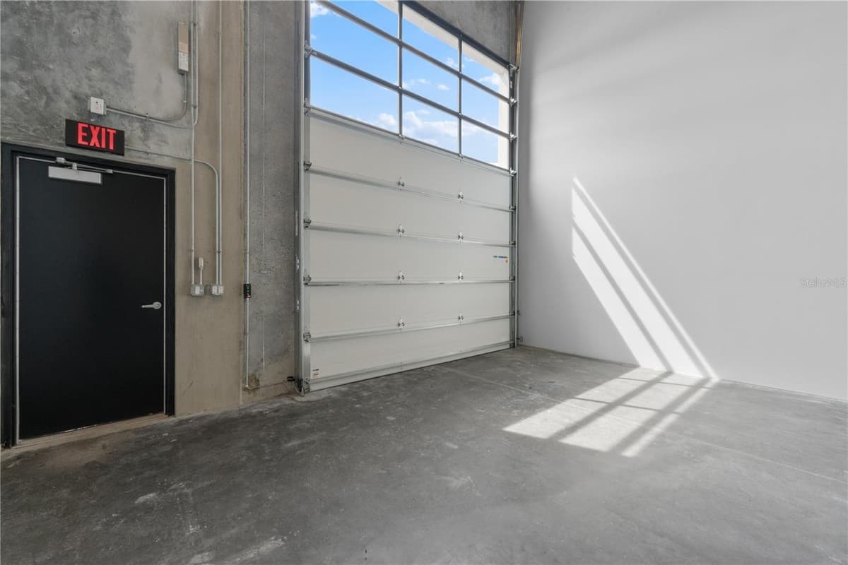 6500 MOTOR ENCLAVE WAY — photo 11 of 34