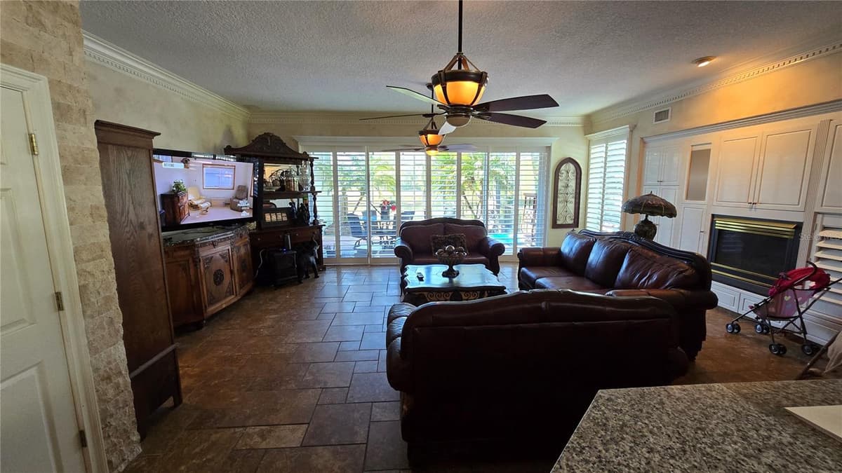 1648 LAGO VISTA BOULEVARD — photo 22 of 58