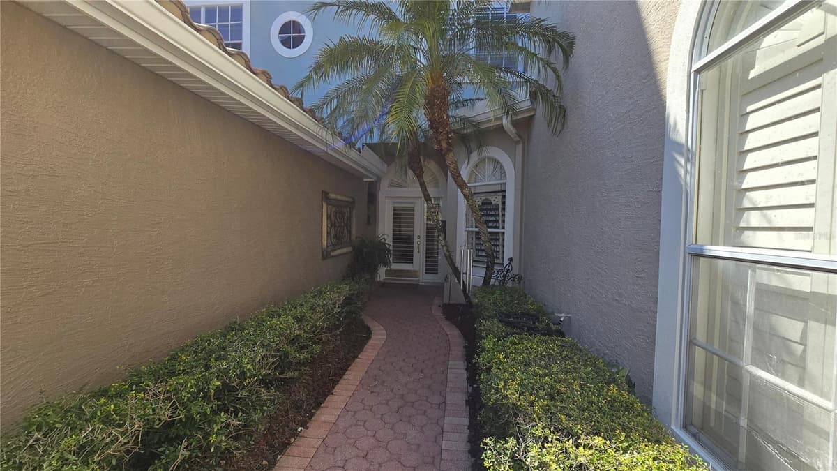 1648 LAGO VISTA BOULEVARD — photo 3 of 58
