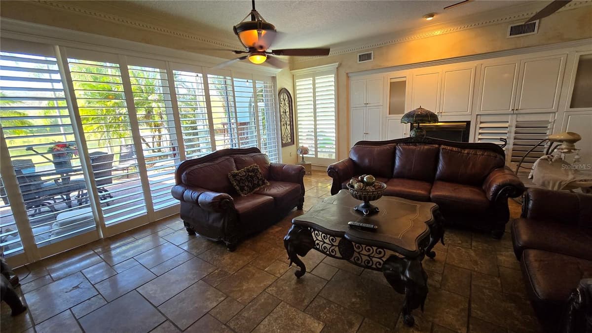 1648 LAGO VISTA BOULEVARD — photo 24 of 58